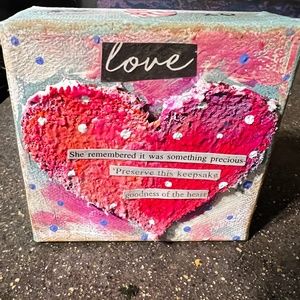 Heart on 4x4 canvas